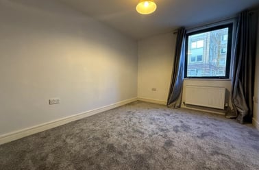 Ebrington Street, City Centre, Plymouth - Image 3